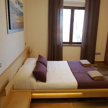 La Collina Bed & Breakfast *