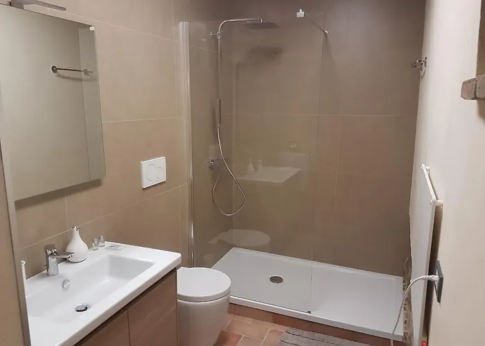 Alojamento de Acomodação e Pequeno-almoço La Collina 4*